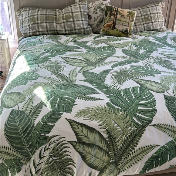 Willliams Sonoma ORGANIC Cotton King Duvet Cover Tropical Print Green & White - Picture 2 of 11